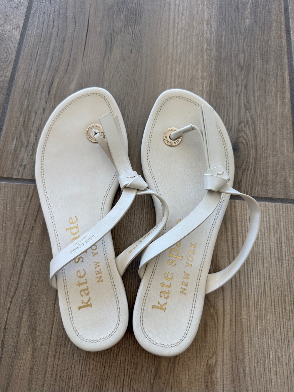 kate spade White Leather Knot Thong Sandals